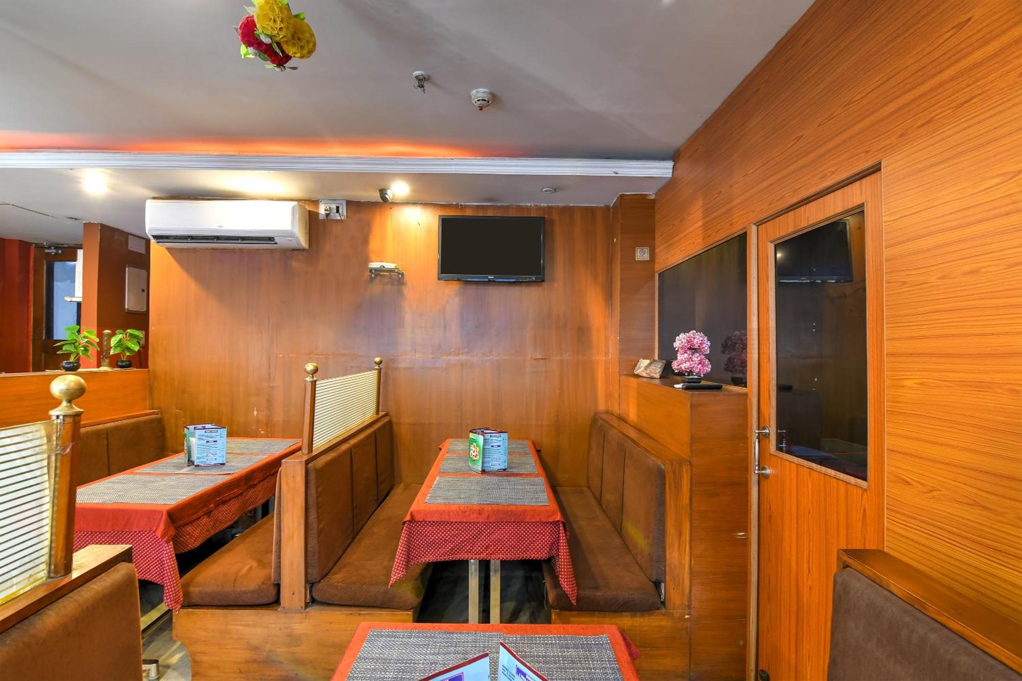 Brill Raj Palace Near City Centre 2 Calcutta Exteriör bild